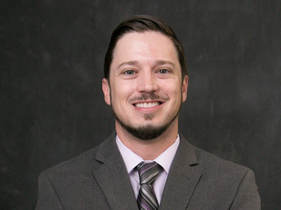 Aaron Tevik Photo